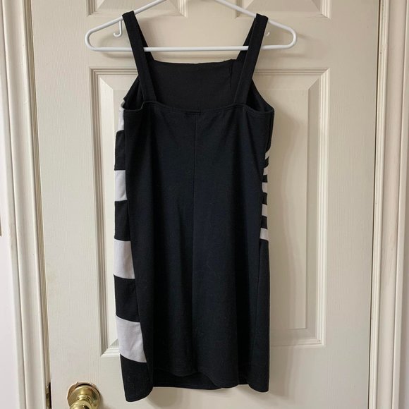 🌷3 for$25🌷IZ Amy Byer, Size 14 Girls, Black & White Sunburst Pattern Dress - Picture 4 of 8